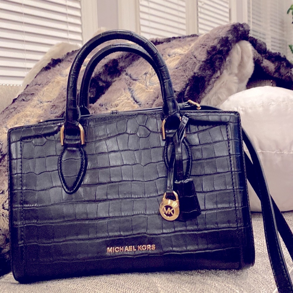 MICHAEL KORS CROCODILE BLACK HANDBAG